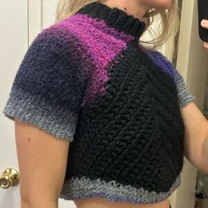 Multicolor Cropped Knit black and purple Sweater